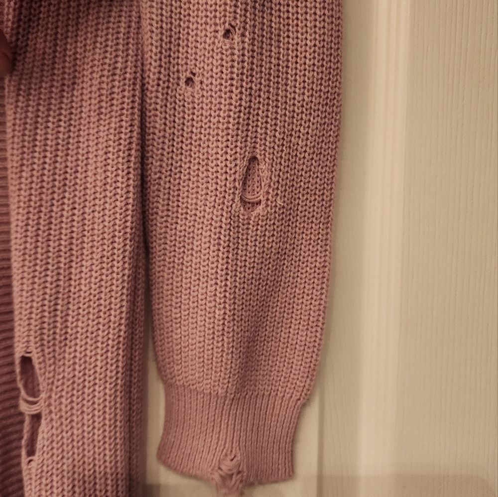 One Grey Day Wyatt Distressed Cardigan in Mauve size Small - Picture 6 of 9